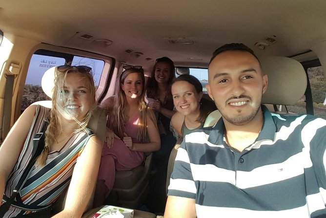 Tangier Nightlife Experience: Dinner, Pubs and Party Tour - Traditional Moroccan Dinner With Music