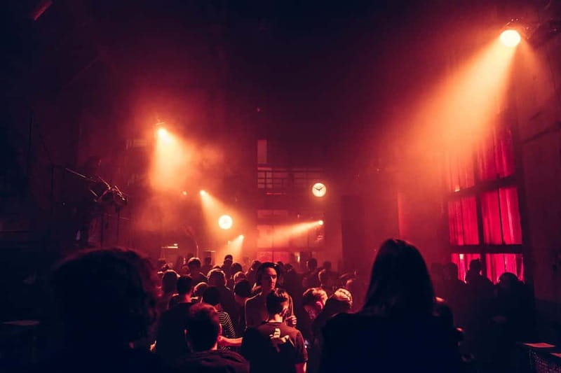 Tbilisi: Nightlife Highlights Tour with Welcome Drinks - Practical details before you book