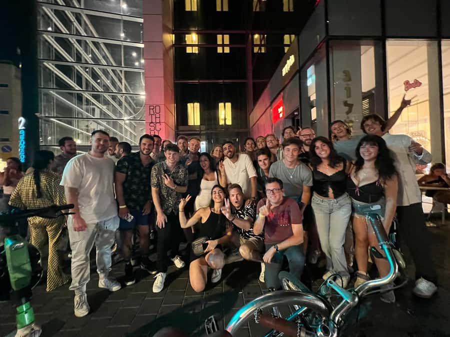 Tel Aviv: Pub Crawl and Nightlife Tour with Shots - Who will get the most from this pub crawl