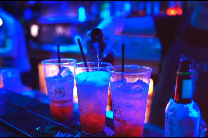 The NightCrawlers | Athens Bar Hopping | Pub Crawl - The social side: strongest for solo participants