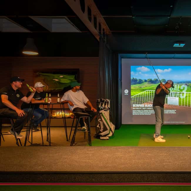 The Ultimate Berlin Golf Bar for Groups, Games & Good Times - Key points to know before booking