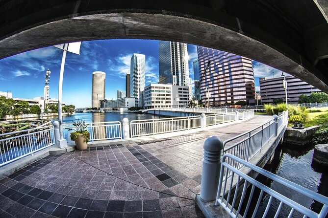 Tiki Boat - Downtown Tampa - The Only Authentic Floating Tiki Bar - Key things to know before booking