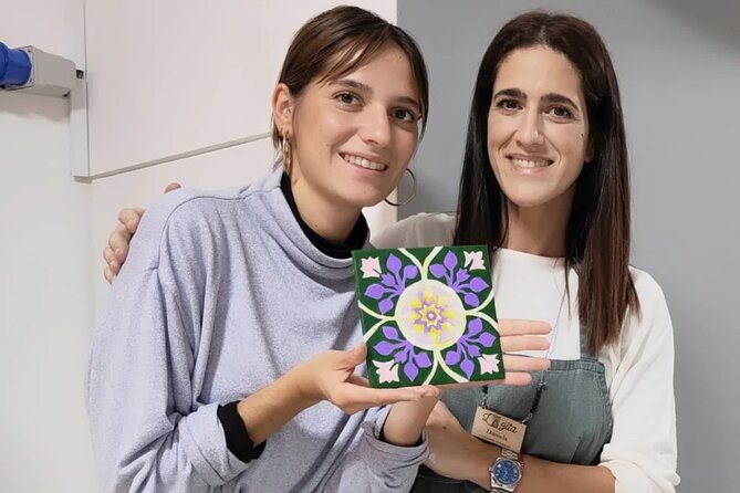 Tile Painting and Cocktails in Downtown Porto - Painting Porto’s azulejos instead of buying one