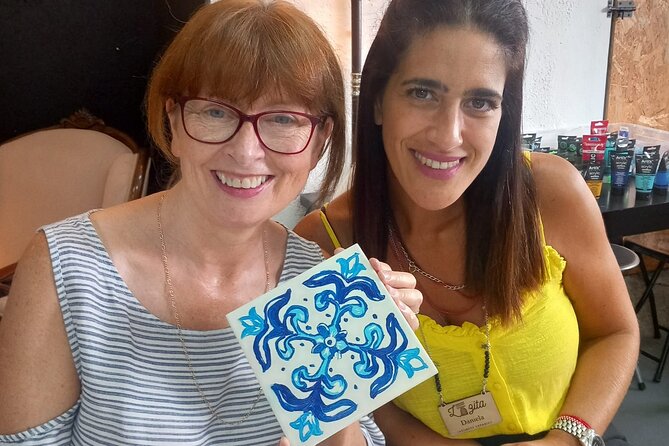 Tile Painting and Cocktails in Downtown Porto - Finishing the tile and taking it home