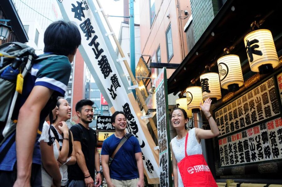 Tokyo: Enjoy Tokyo's Nightlife in Shinjuku - Kabukicho and a quick Godzilla sighting