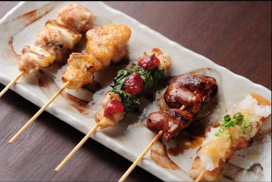 Tokyo: Izakaya Bar at Bistro Fukumimi, Ginza Corridor - Seven skewers for a focused meal
