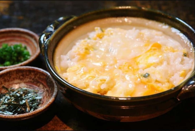 Tokyo: Izakaya Bar at Bistro Fukumimi, Ginza Corridor - The room is lively, close, and not especially polished