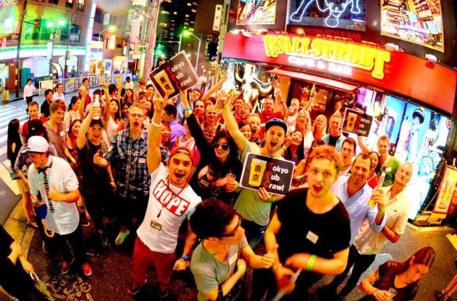 Tokyo: Pub Crawl and Bar Tour - The first local bar: one hour to find your crowd