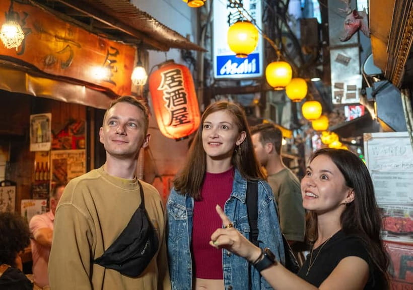 Tokyo: Shinjuku Bar Hopping & Karaoke Night Tour - The guides make the biggest difference