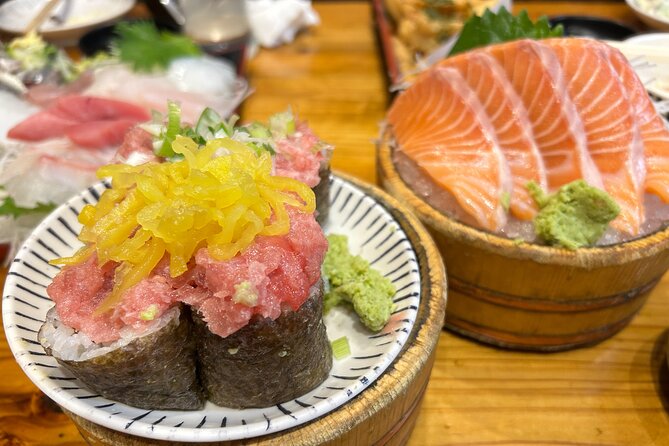 Tokyo: Shinjuku Bar Hopping & Night Walking Tour - Key points to know before you book