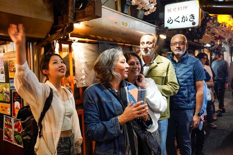 Tokyo: Shinjuku Golden Gai Bar Hopping Night Tour - Why Golden Gai works better with a local guide