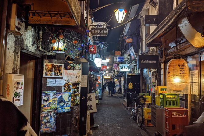Tokyo: Shinjuku Golden Gai Bar Hopping that only locals know - Walking Through Nearly 300 Postwar Bars