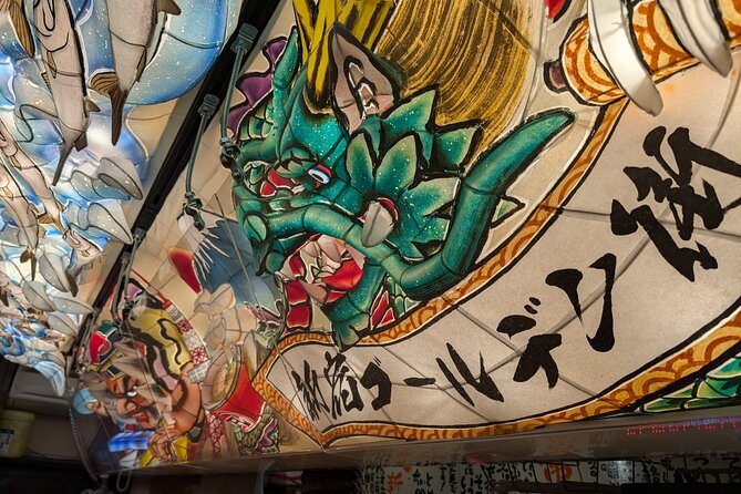 Tokyo: Shinjuku Golden Gai Bar Hopping that only locals know - How the Guides Shape the Night