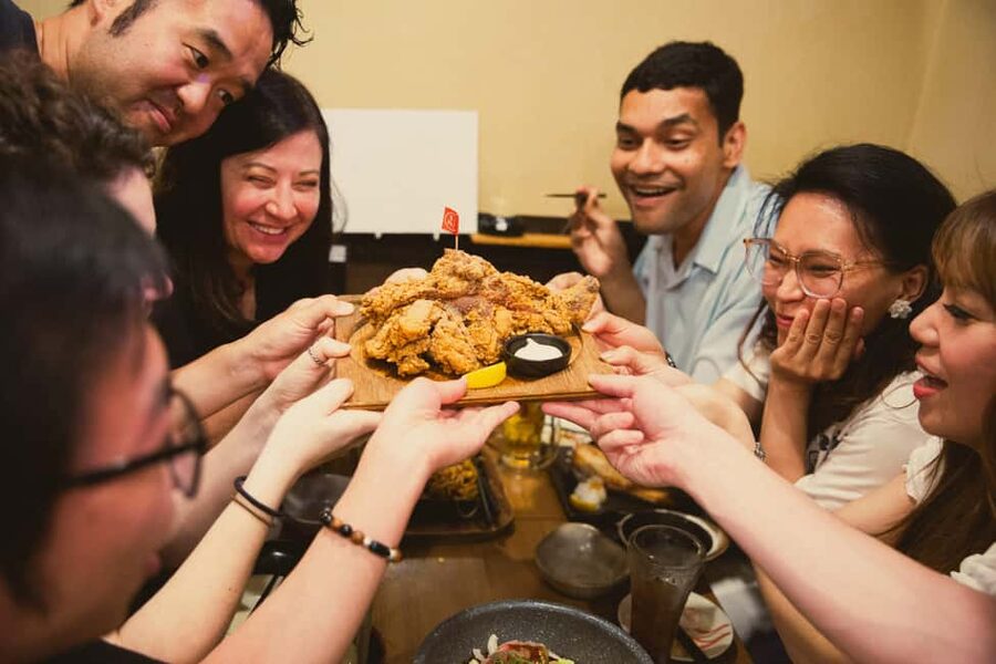 Tokyo: Shinjuku Izakaya and Golden Gai Bar Hopping Tour (2h) - Who will enjoy this tour most?