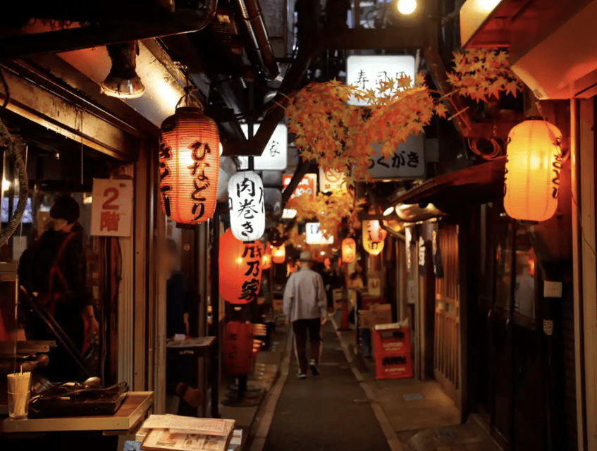 Tokyo: Shinjuku Local Bar and Izakaya Guided Walking Tour - Small bars and the Golden Gai connection