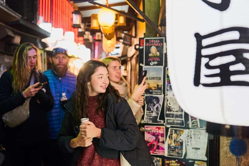 Tokyo: Shinjuku Nightlife & Secret Backstreets Walking Tour - What the guides add