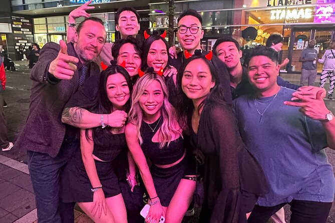 Tokyo VIP private nightlife tour with a local insider - Language, pickup, and practical planning