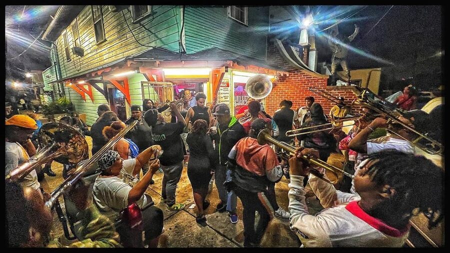 Treme Bar Crawl & Seafood Experience - Seafood stops, bars, and what you pay for