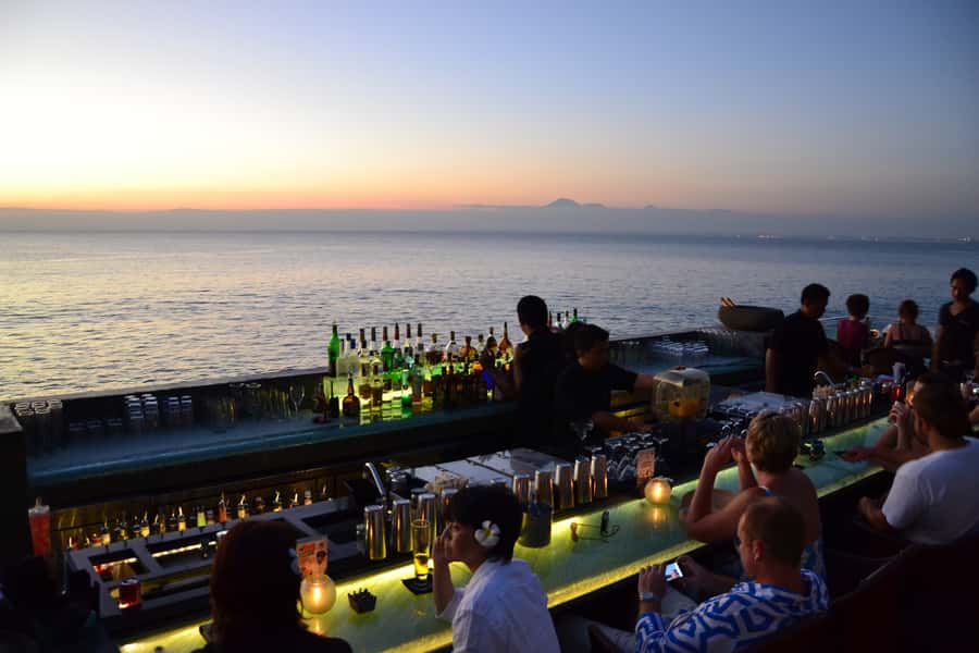 Uluwatu: Beach Club and Cliffside Private Bar Hopping Tour - Who will enjoy this tour most