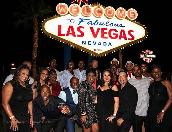 Vegas Nightclub Crawl by Party Bus with Fast Pass Entry - Forty-five minutes on the party bus