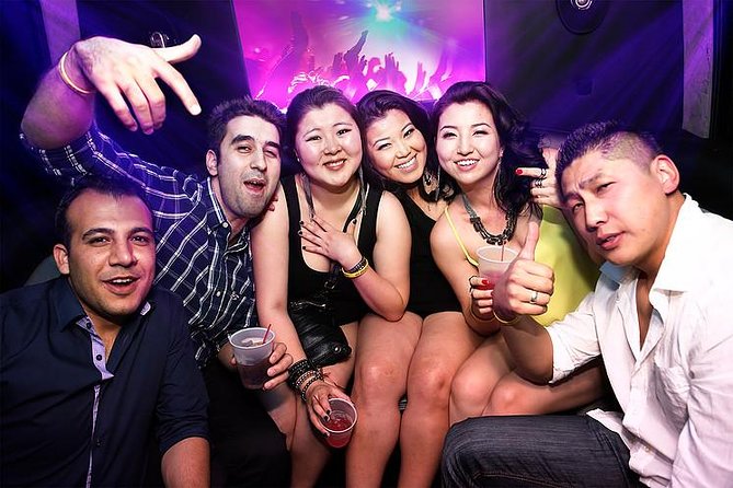 Vegas Rock Star Nightclub Tour - The limo party bus is the evening’s social center