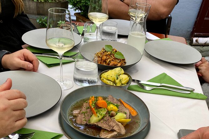 Vienna Nightlife Experience: Food, Wine, Cocktails & Vibes - Neubau: cocktails and a different kind of Vienna