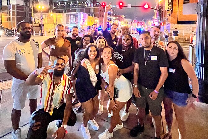 VIP Bar and Club Crawl in Nashville - The guide can make or break the evening