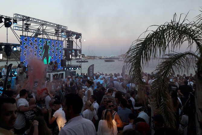 VIP Nightlife and Day Time Reservations from Mykonos - The afternoon party changes with your date