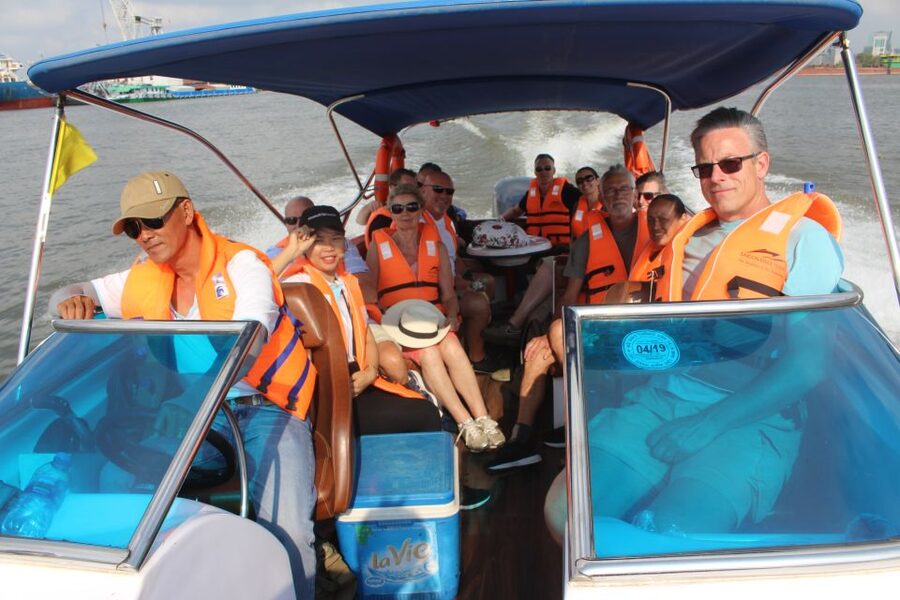VIP Tour Enjoy Romantic Sunset by Speed Boat Free Cocktail - Leaving District 1 for the open river