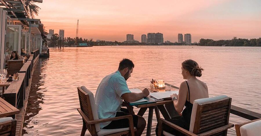 VIP Tour Enjoy Romantic Sunset by Speed Boat Free Cocktail - Catching the sunset on the Saigon River