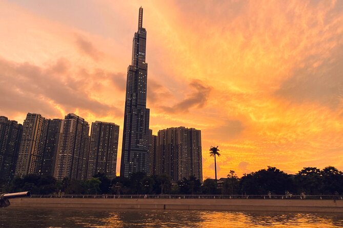 VIP Tour in Saigon: Romantic Sunset Cocktail by SpeedBoat - Who will enjoy this Saigon evening