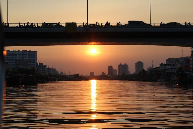 VIP Tour in Saigon: Romantic Sunset Cocktail by SpeedBoat - Should you book the romantic sunset speedboat?