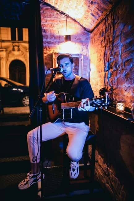Wednesday Night Live Music with Cocktails - A Small Old Town Bar With a Late Start