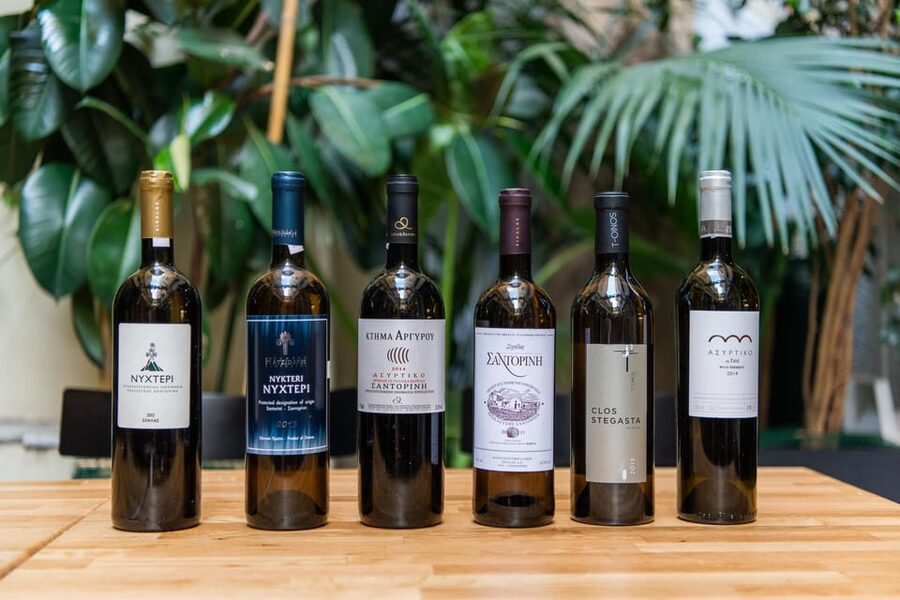 Wine and food pairing in Psyche Wine bar, near Syntagma - What the sommelier adds